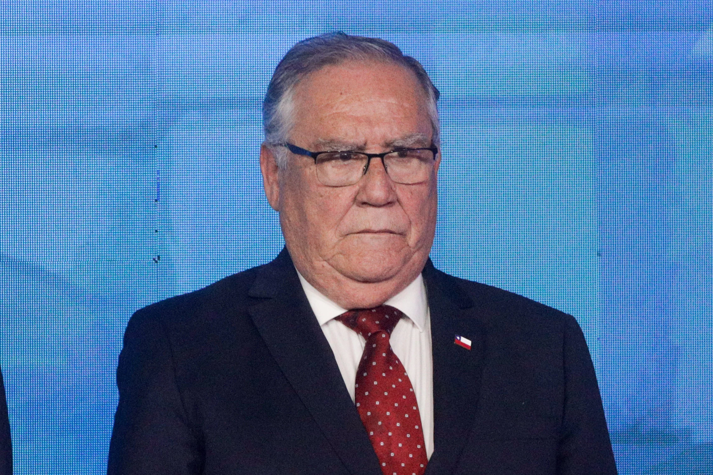 Campos y suspensión de exportaciones: "Si no lo hacemos, olvidémonos de la producción avícola nacional"  