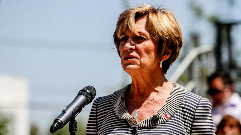 Matthei tras alza de los combustibles: “Tenemos que hacer un esfuerzo por cortar gastos políticos"  