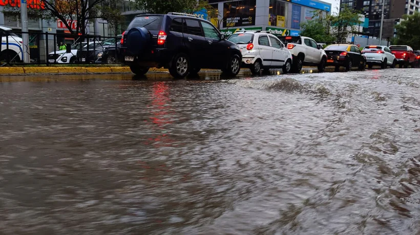 Gobierno advirtió que sistema frontal del martes podría repetir condiciones de lluvias anteriores en la RM