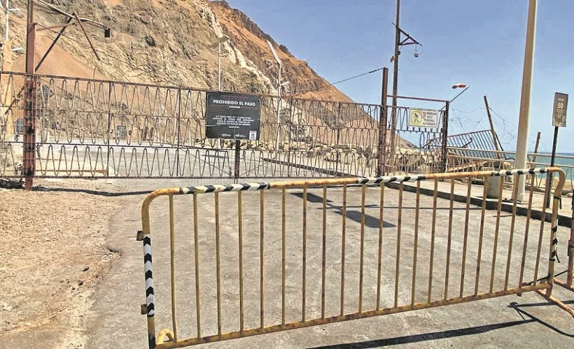 Arica: Sigue alto riesgo en las Cuevas de Anzota por caídas de rocas