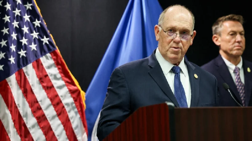 Enviado de Trump a Minneapolis anuncia el retiro "inmediato" de 700 agentes del ICE 